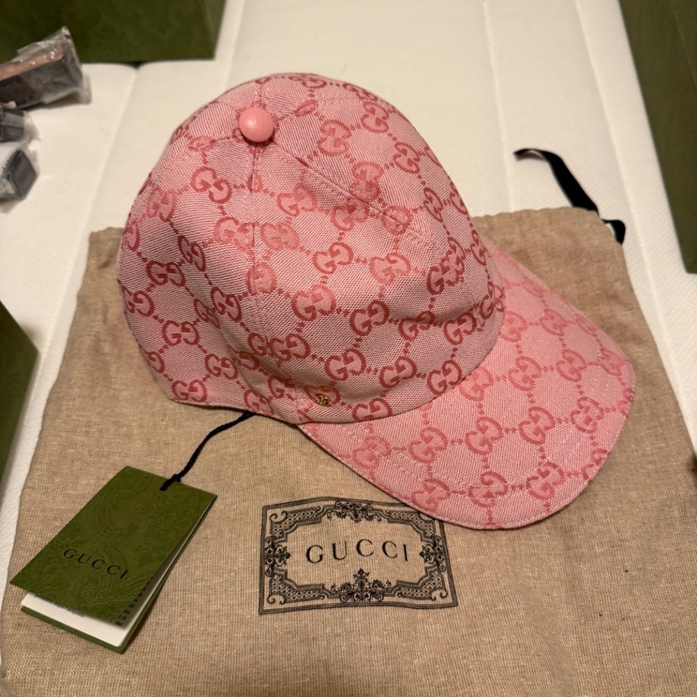 Gucci pink gg hat